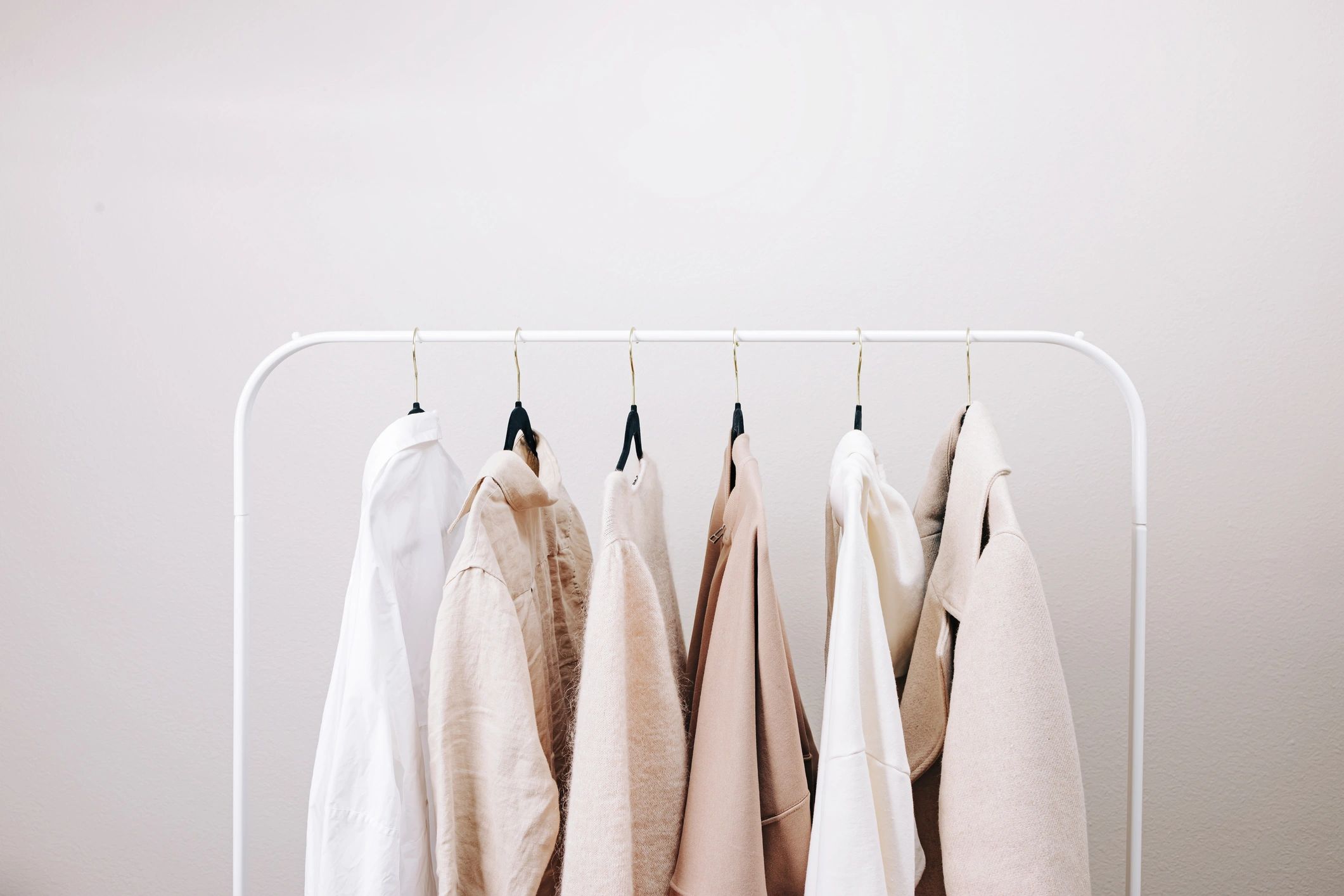 fashion blog modern clothing earthy colors